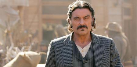 Ian McShane en una escena de 'Deadwood'.