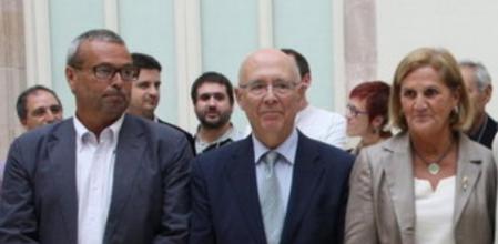 Los expresidentes del Parlament Ernest Benach, Joan Rigol y Núria de Gispert.
