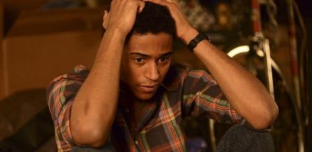 Alfred Enoch demostró en 'Cómo defender a un asesino' cuánto había crecido desde que interpretó a Dean Thomas en la saga 'Harry Potter'.
