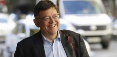 El presidente de la Generalitat Valenciana, XimoPuig, a su llegada hoy, a la primera reunión de la Ejecutiva del PSOE tras las vacaciones estivales con el propósito de empezar a diseñar su estrategia ante el nuevo curso político.