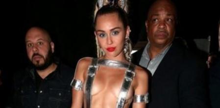 Miley Cyrus en los 2015 MTV Video Music Awards 2015 que se celebra en Los Angeles