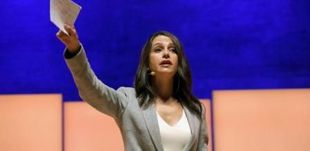 La candidata de C's a la presidencia de la Generalitat, Inés Arrimadas, durante el acto de presentación en Barcelona del programa electoral para las elecciones del 27S