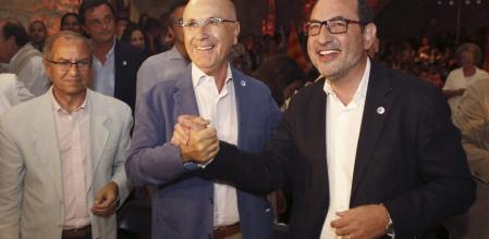 El presidente de Unió Democràtica de Catalunya, Josep Antoni Duran i Lleida y el candidato democristiano a la presidencia de la Generalitat, Ramón Espadaler, a su llegada al acto de inicio de campaña que celebran esta noche en Barcelona