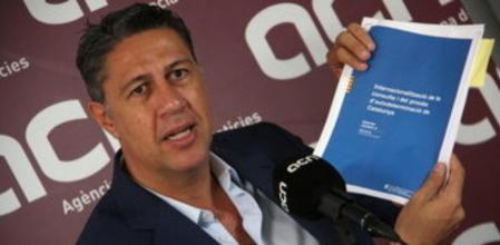 Xavier García Albiol, candidato del Partit Popular Català (PPC), durante la rueda de prensa en la redacción de la ANC.