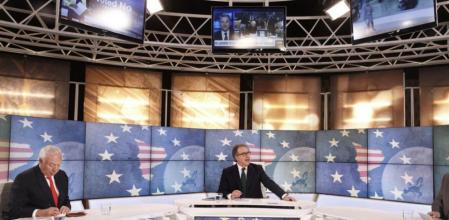 Imagen del debate entre el ministro de Exteriores, José Manuel García Margallo, y el líder de ERC, Oriol Junqueras, en 8TV