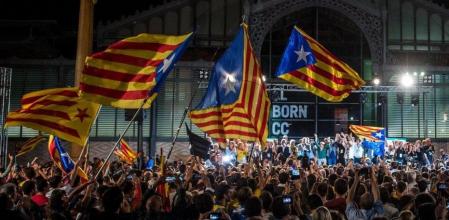 La candidatura Junts pel Sí celebrando el triunfo electoral