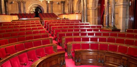 Imagen del hemiciclo del Parlament de Catalunya vacío