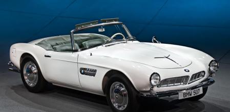 El roadster BMW 507 tuvo gran éxito y hasta Elvis Presley tuvo uno