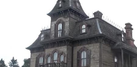 Imagen de la Casa Embrujada de Disneyland París