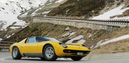 Este Lamborghini Miura, que no es el original de la película “The Italian job” (era naranja), pertenece al museo de la marca
