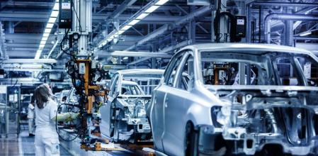 La concesión de un segundo modelo a la fábrica de Landaben garantiza un buen futuro para la planta