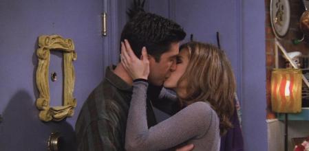 Beso de Rachel y Ross=Episodio con buena nota.