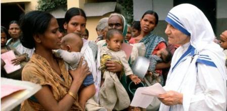 La madre Teresa de Calcuta en la sede de su misión en Calcuta, India, el 1 de enero de 1980 