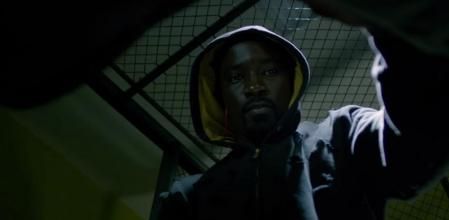Mike Colter es Luke Cage.