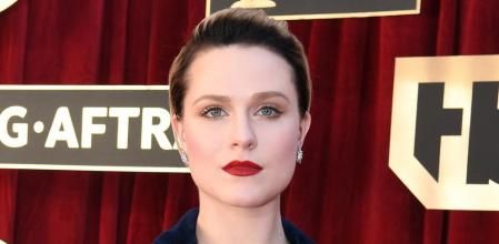 Evan Rachel Wood en la alfombra roja de los premios SAG.