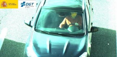 Imagen captada por una de las cámaras de la DGT que se encargan de controlar el uso del cinturón de seguridad&nbsp;