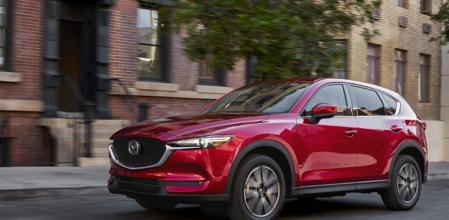 En carretera el nuevo CX-5 ofrece un comportamiento más refinado