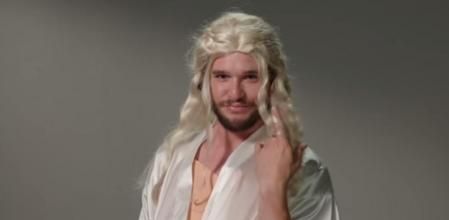 Kit Harington en el programa de Jimmy Kimmel.