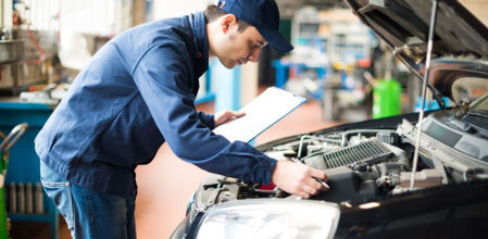 En un taller pueden revisar el coche para pase la ITV sin problemas