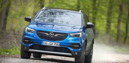 La gama inicial del Opel Grandland X cuenta con un motor de gasolina de 130 CV y uno diésel de 120 CV