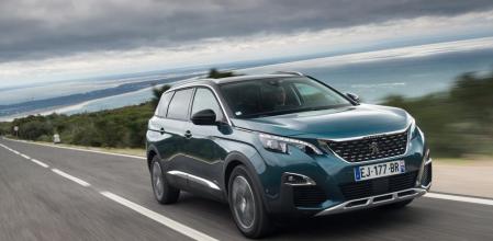 El sistema i-Cockpit Amplify permite personalizar parámetros como la iluminación, la fragancia, la sonoridad e incluso escoger entre diferentes tipos de masajes.