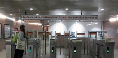 Cuatro detenidos tras un dispositivo policial en la estación de Sabadell Centre, uno de ellos por robo violento