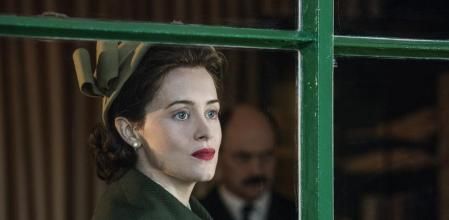 Claire Foy es Isabel II.