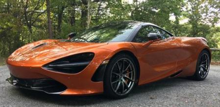 Este McLaren 720S se comercializa por 20 bitcoins