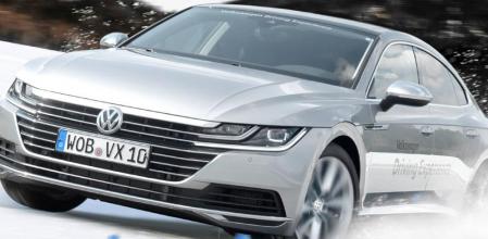 La Escuela 4Motion de Volkswagen Driving Experience organiza formaciones de conducción sobre nieve