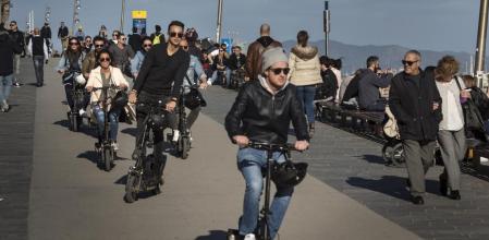 Desde marzo de 2022, el casco es obligatorio para todos los vehículos de movilidad personal.&nbsp; FOTO ANA JIMENEZ