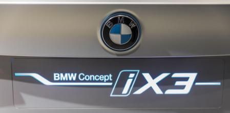El BMW Concept iX3 es un avance de cómo podría ser la versión eléctrica del SUV compacto de la marca