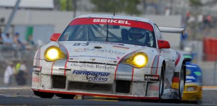 Todas las generaciones del emblemático deportivo alemán han competido en la prestigiosa prueba de resistencia francesa.