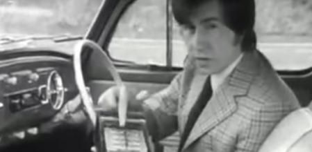 Este sistema funcionaba gracias a una unidad de control conectada al cuentakilómetros.