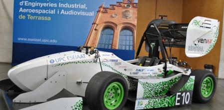 Estudiantes de la UPC de Terrassa han creado el ecoRX, un monoplaza eléctrico con tracción a las cuatro ruedas