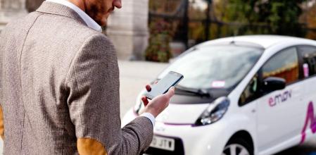 El coche compartido gana adeptos ante las restricciones de coches contaminantes en las grandes ciudades
