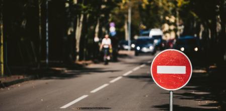 La señalización a veces puede ser mala, lo que nos obliga a estar especialmente atentos a ella