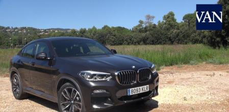La nueva generación del BMW X4 mantiene una clara similitud con el modelo precedente, pero en realidad contemplamos un coche completamente nuevo