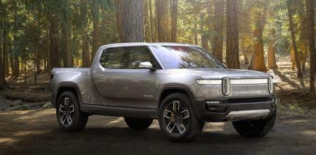 El R1T es pick-up eléctrico con una autonomía máxima que supera los 650 km