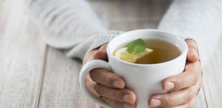 Té verde con limón y menta&nbsp;