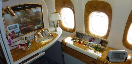 Una azafata comparte un truco infalible para pasar a primera clase gratis