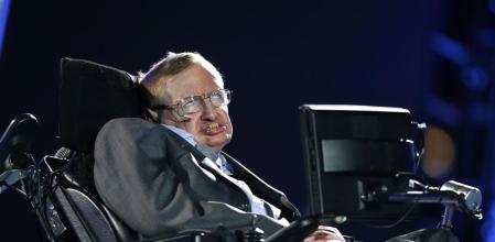 La cita combina realismo y esperanza: admite que la vida puede ponerse durísima, pero insiste en que casi siempre existe un margen de acción