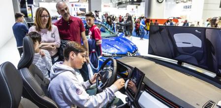 En un futuro, no será extraño que el conductor decida descansar o leer durante los desplazamientos.