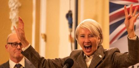 Emma Thompson recuerda a Marine Le Pen