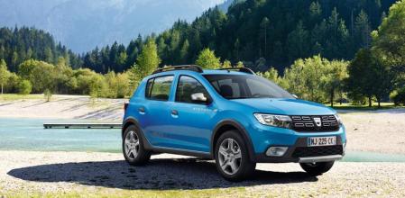 La disponibilidad de protecciones inferiores y la notable altura libre al suelo permiten abandonar el asfalto con garantías