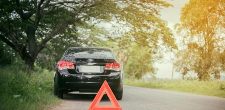 El uso constante del coche en verano y el riesgo a sobrecalentarse, son los principales motivos de avería que sufre la batería