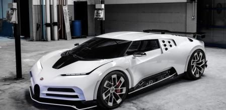 Este año la marca Bugatti celebra su 110 aniversario y por ello presenta este Bugatti Centodieci -ciento diez- y que además rememora otro sus grandes deportivos el