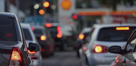 Circular por una ciudad puede llegar a ser caótico, sobre todo en esas horas puntas que todo el mundo va con prisas al trabajo