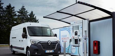 El Master Z.E.Hydrogen ofrce una autonomía de hasta 350 km, es decir, casi el tripe que la versión eléctrica de batería