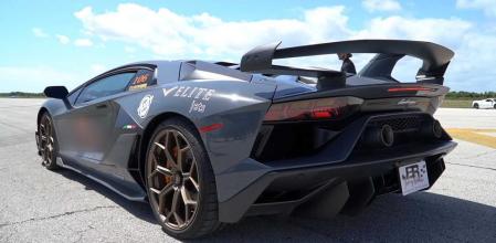 El canal de Youtube Johny Bohmer Proving Grounds ha comprobado las prestaciones de este flamante deportivo