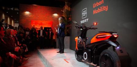 El presidente de Seat, Luca de Meo, durante su conferencia sobre micromovilidad urbana en el Smart City Expo World Congress 2019